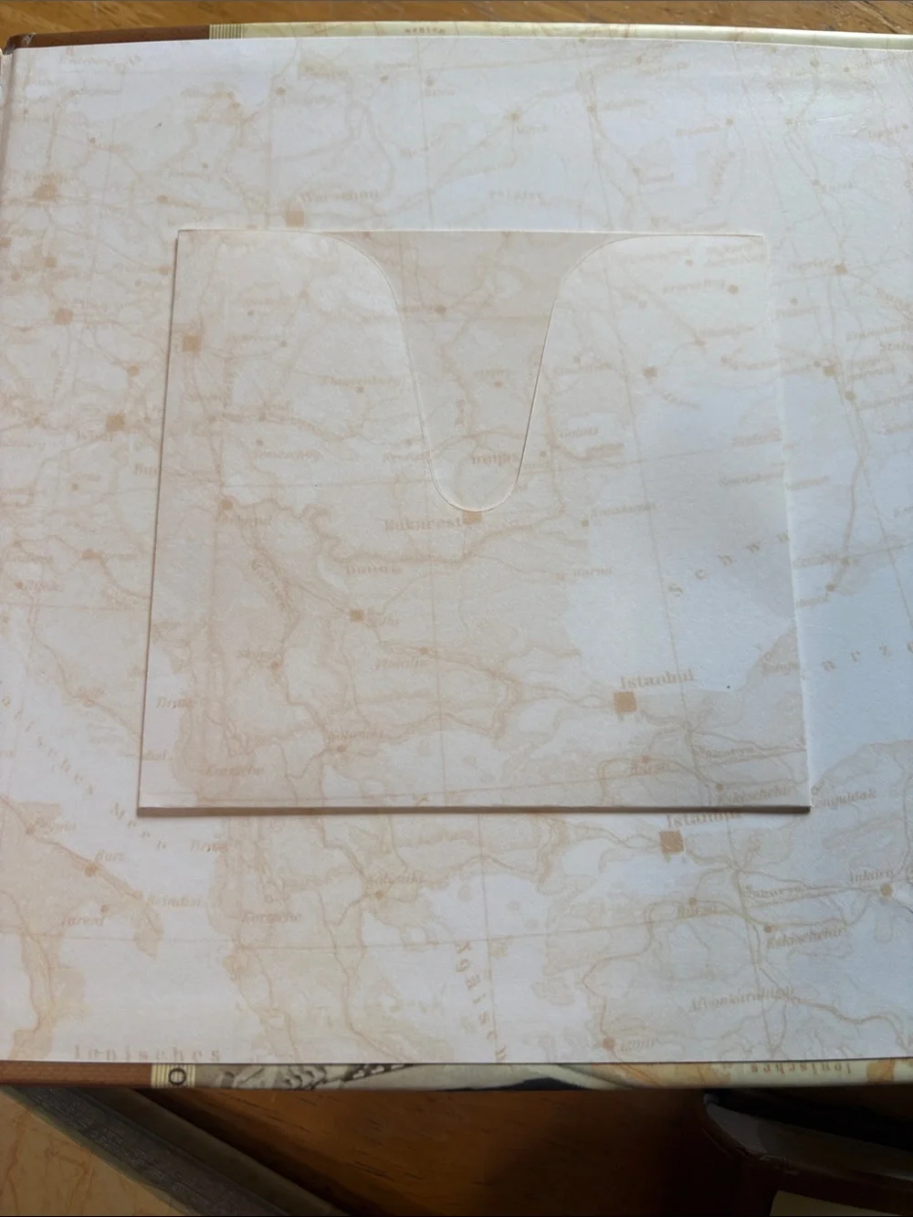 Travel-Themed Photo Albums Set of 4  in Beige and Brown